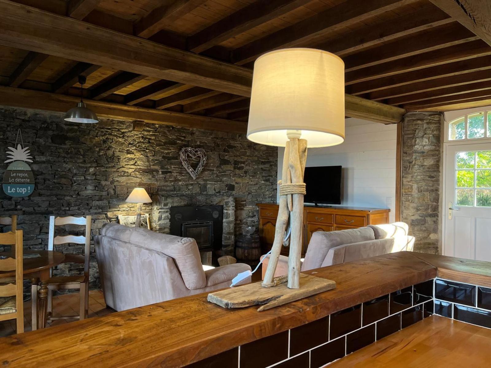 Proche De La Chez Hippolyte Surville (Manche)